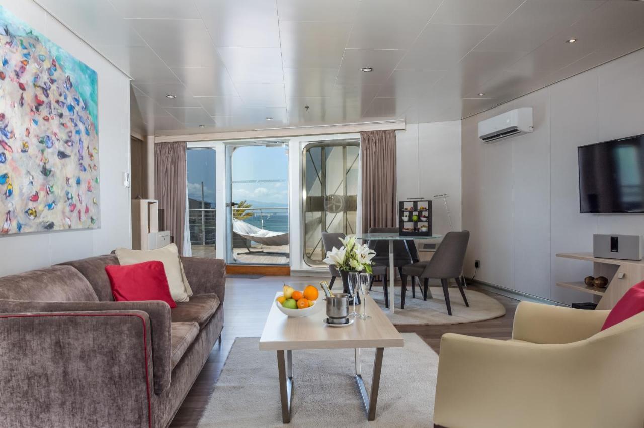 Sunborn Gibraltar Hotel Ngoại thất bức ảnh